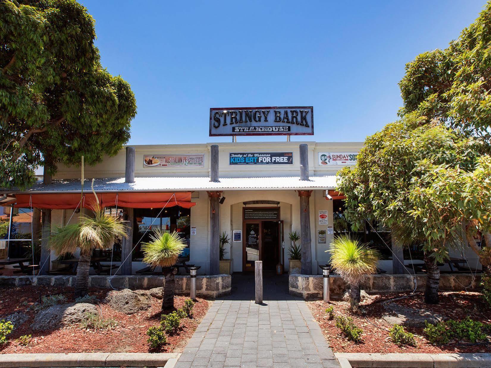 Nightcap At Wanneroo Tavern Екстериор снимка